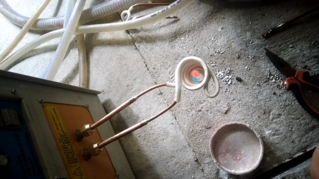 选择高频黄色91视频网站的电流频率时，需要计算吗？