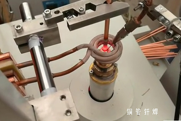  高频91视频黄色下载大全钎焊机自动送焊丝 实现焊接自动化
